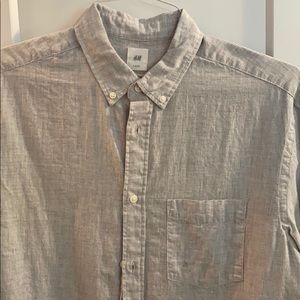 H&M Light Gray Button-Up, Medium!